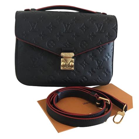 fermacoda louis vuitton|louis vuitton pochette metis.